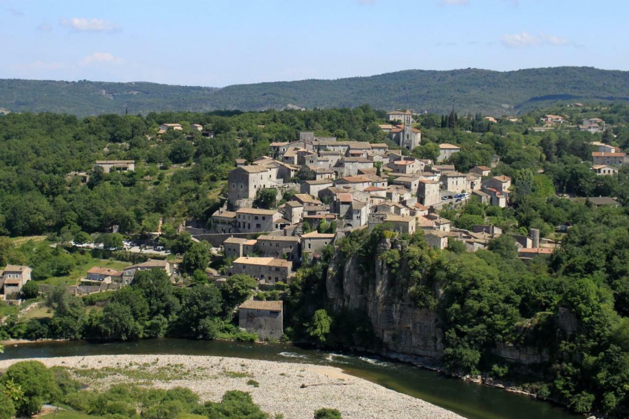 Mas Des Falaises Saint Alban Auriolles ภายนอก รูปภาพ